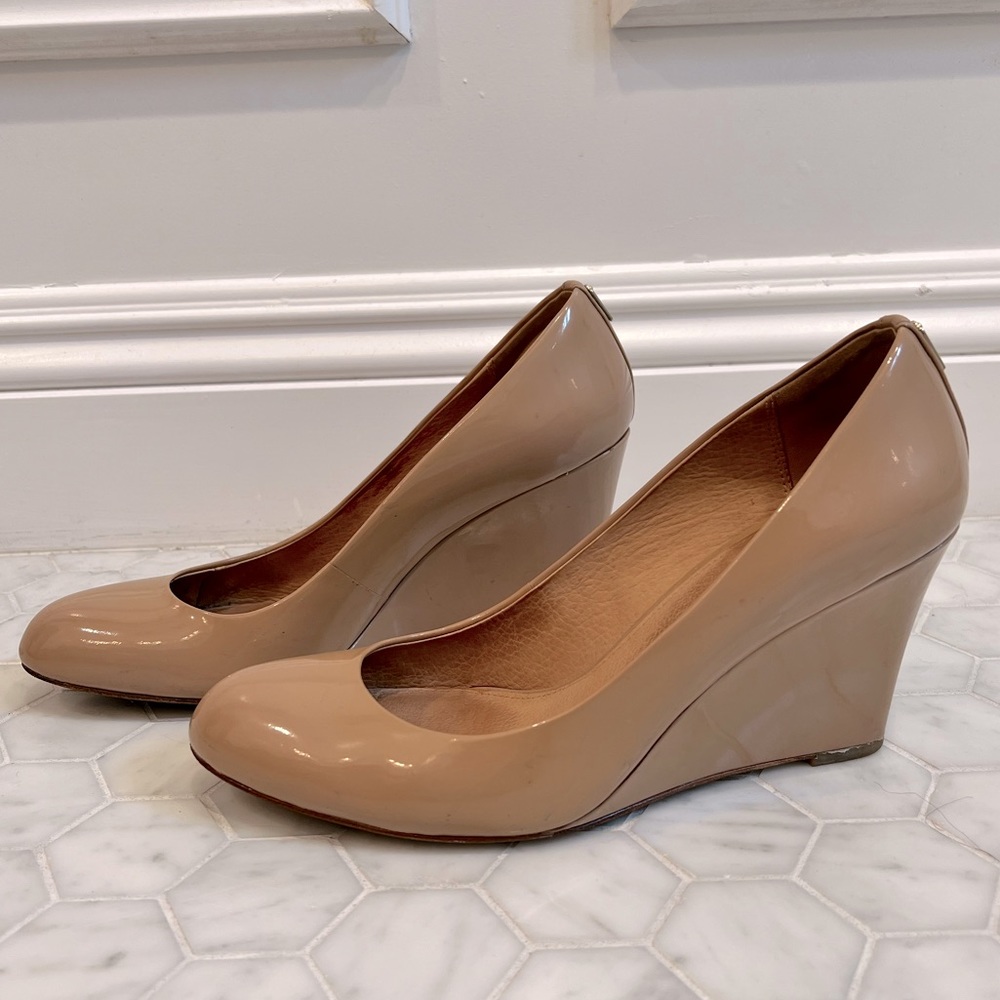 Coach patent leather Rileigh nude wedge 7.5